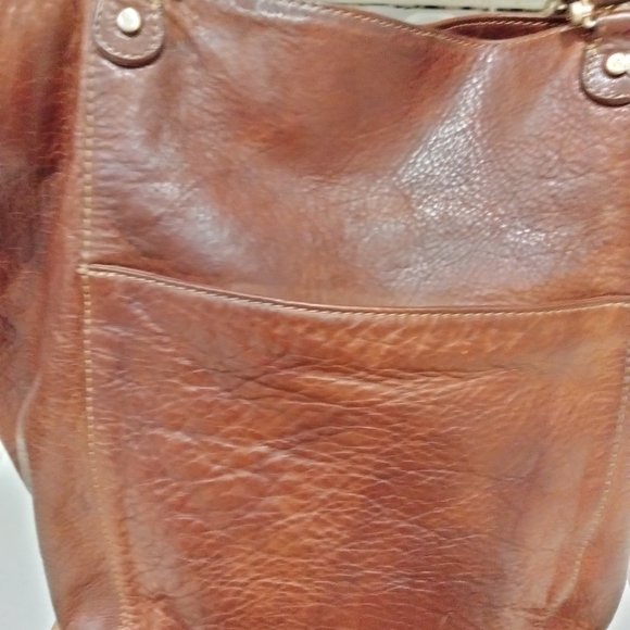 LC Leather Bucket Tote - Picture 5 of 13
